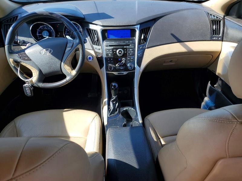 Photo 8 from auction – 2011 HYUNDAI SONATA with VIN 5NPEC4AB7BH215529