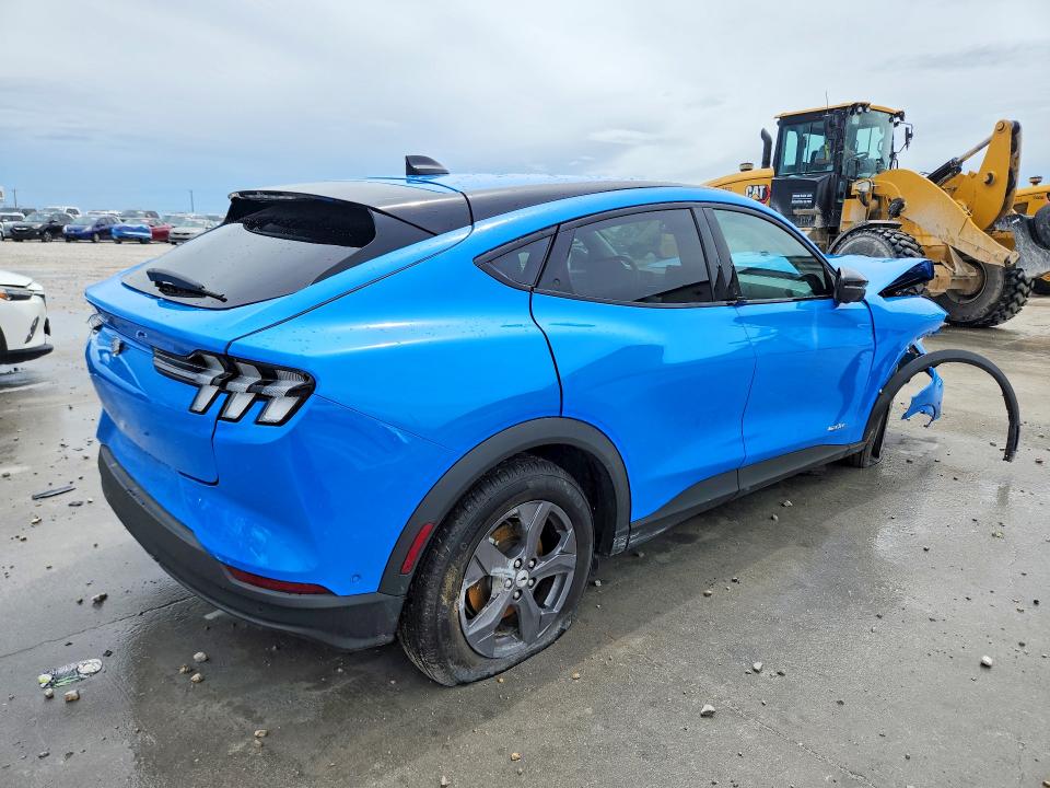 Photo 3 from auction – 2023 FORD MUSTANG MACH-E with VIN 3FMTK1R43PMA77676