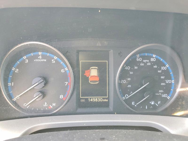 Photo 9 from auction – 2018 TOYOTA RAV4 with VIN 2T3WFREV6JW459967