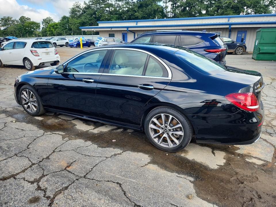 Photo 2 from auction – 2020 MERCEDES-BENZ E with VIN W1KZF6JB0LA802237