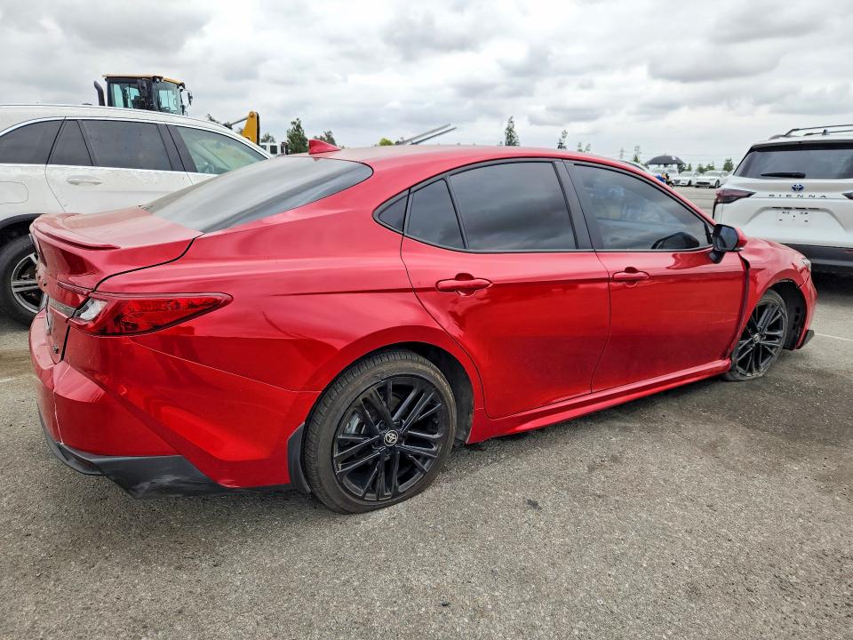 Foto 3 de la subasta – 2026 TOYOTA CAMRY con VIN 4T1DAACK9TU218660