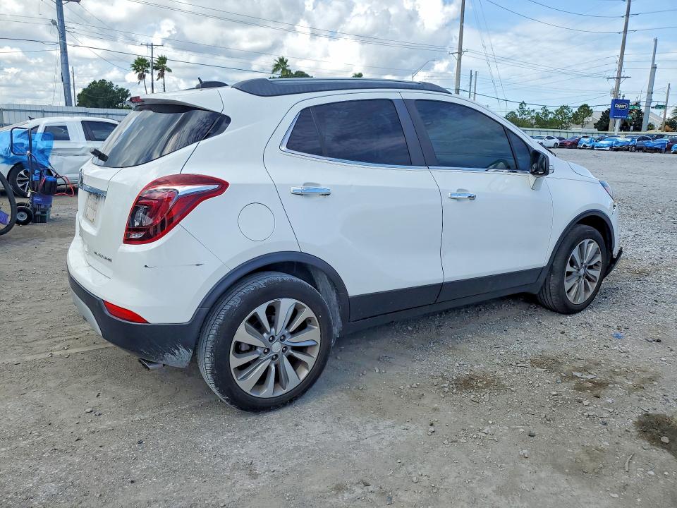 Photo 3 from auction – 2018 BUICK ENCORE with VIN KL4CJASB9JB698395