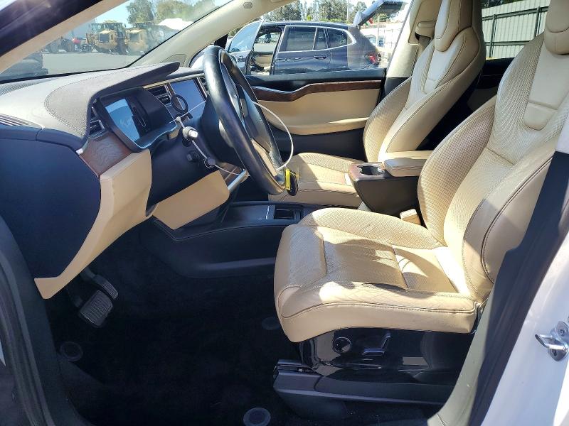 Photo 7 from auction – 2017 TESLA MODEL X with VIN 5YJXCBE2XHF035119