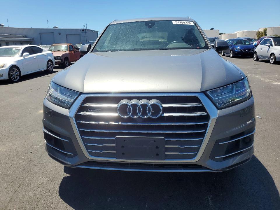 صورة رقم 5 من المزاد - 2017 AUDI Q7 مع VIN WA1LHAF75HD042212