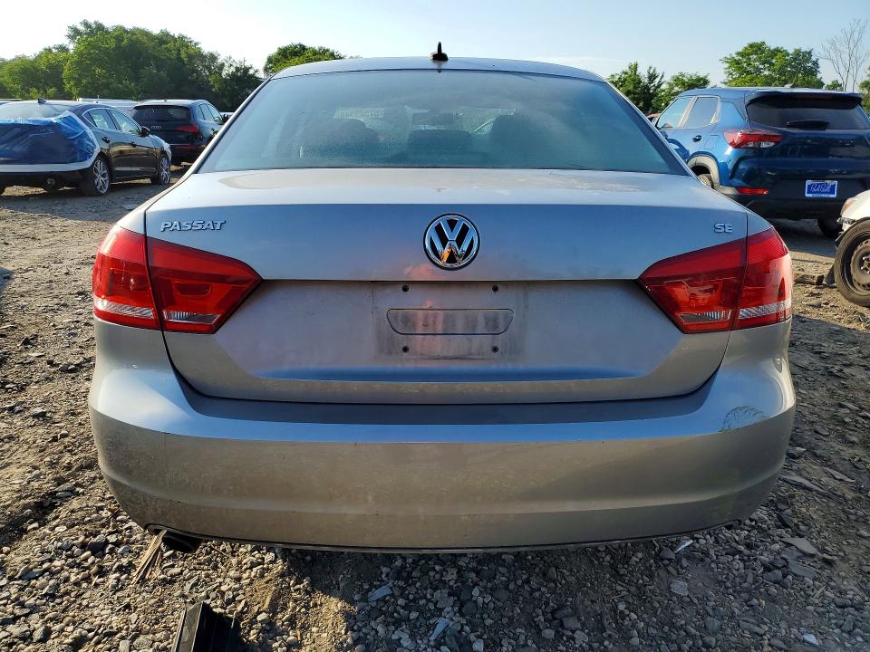 Photo 6 from auction – 2012 VOLKSWAGEN PASSAT with VIN 1VWBP7A33CC095899