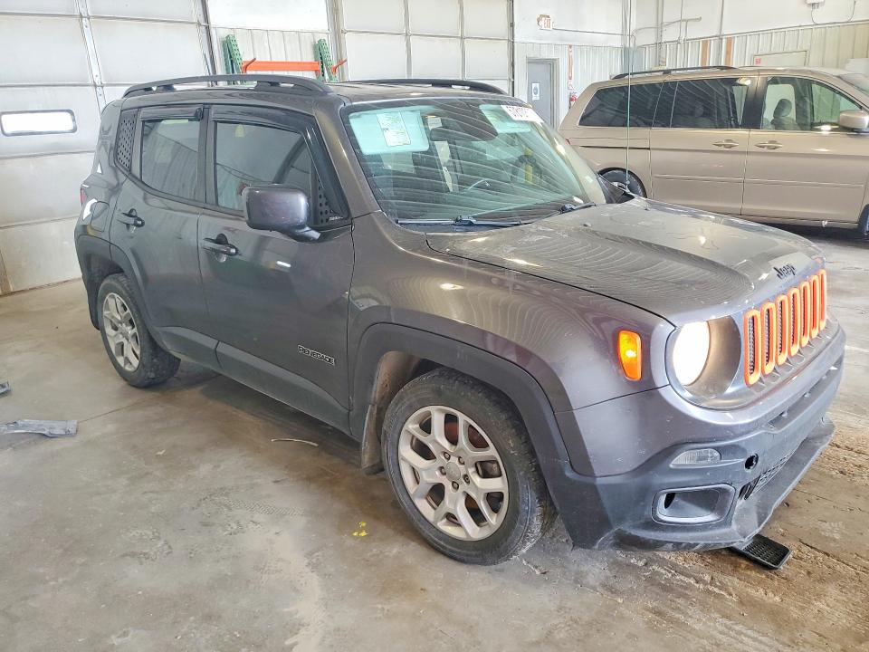 Photo 4 from auction – 2018 JEEP RENEGADE with VIN ZACCJABB4JPJ39667