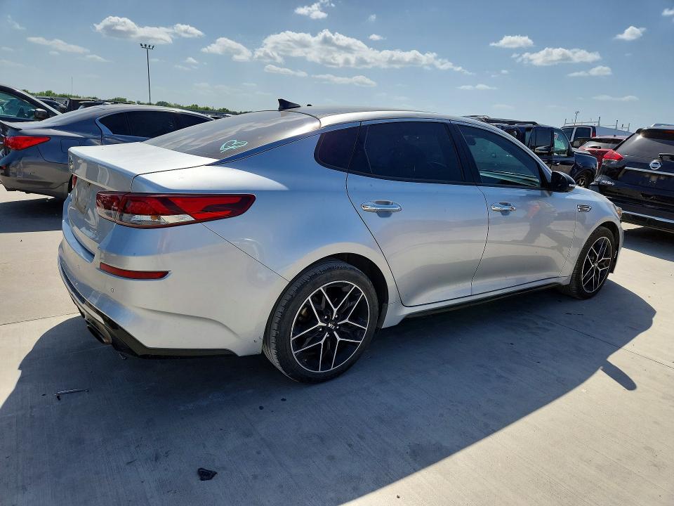 Photo 3 from auction – 2020 KIA OPTIMA with VIN 5XXGT4L39LG444340