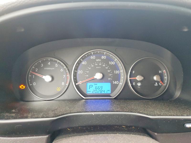 Photo 9 from auction – 2010 HYUNDAI SANTA FE with VIN 5NMSKDAG7AH371678