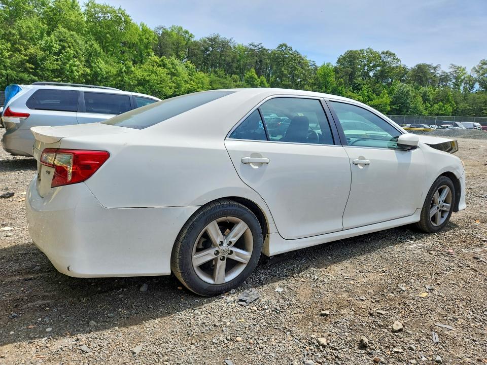 Photo 3 from auction – 2014 TOYOTA CAMRY with VIN 4T1BF1FK9EU754273