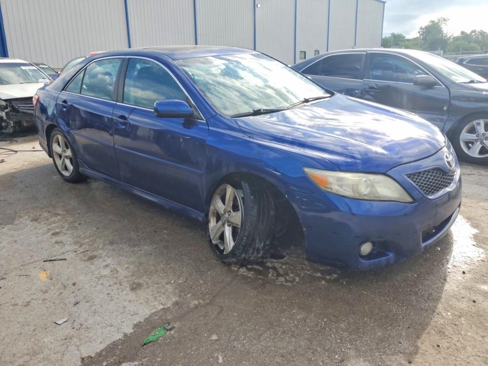 Zdjęcie 4 z aukcji – 2011 TOYOTA CAMRY z VIN 4T1BF3EK3BU729815