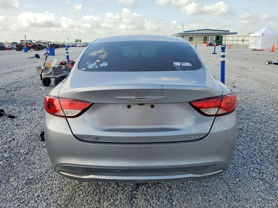 Photo 6 from auction – 2015 CHRYSLER 200 with VIN 1C3CCCAB5FN562837