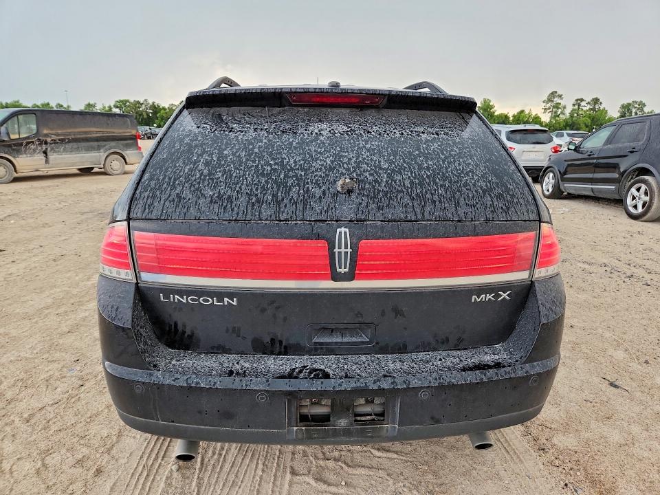 Photo 6 from auction – 2008 LINCOLN MKX with VIN 2LMDU68CX8BJ40820