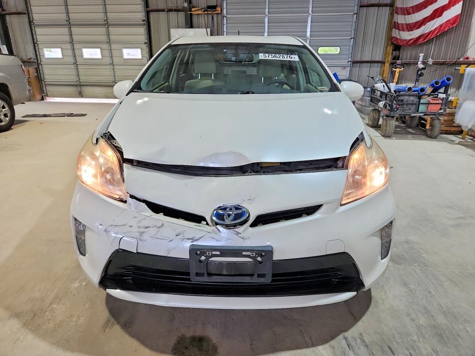 Photo 5 from auction – 2013 TOYOTA PRIUS with VIN JTDKN3DU1D5683568