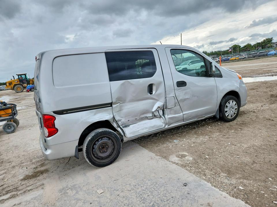 Photo 3 from auction – 2017 NISSAN NV200 with VIN 3N6CM0KN7HK712453