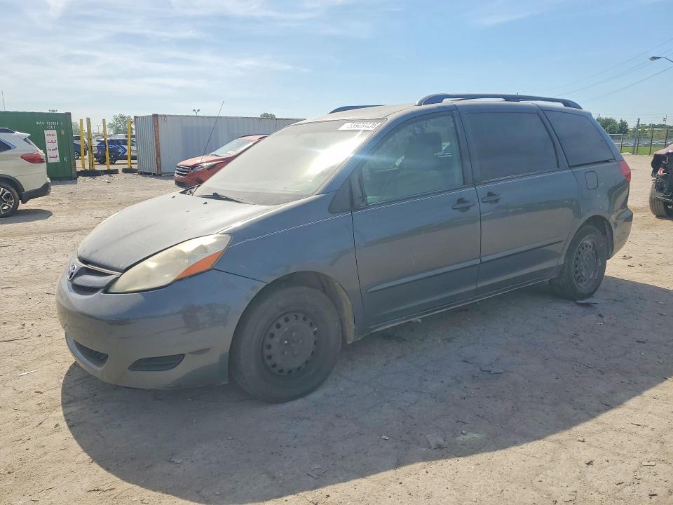 TOYOTA SIENNA 2007 with VIN 5TDZK23C57S004667 - Photo from auction