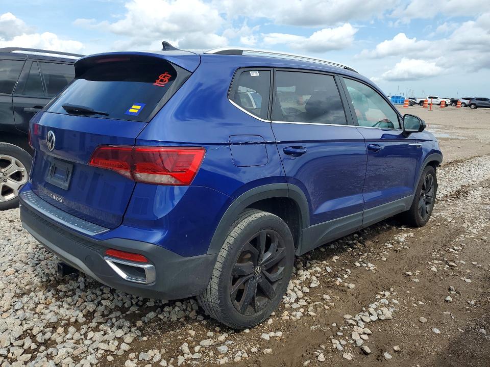 Photo 3 from auction – 2022 VOLKSWAGEN TAOS with VIN 3VVRX7B21NM076519