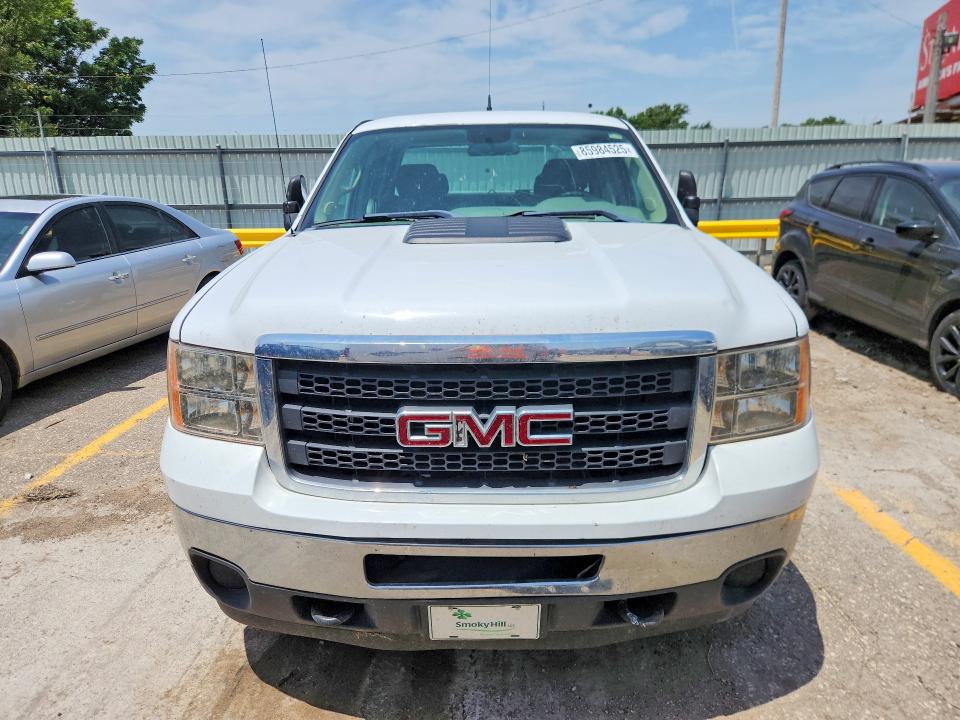 Photo 5 from auction – 2013 GMC SIERRA with VIN 1GT21ZCG2DZ329075