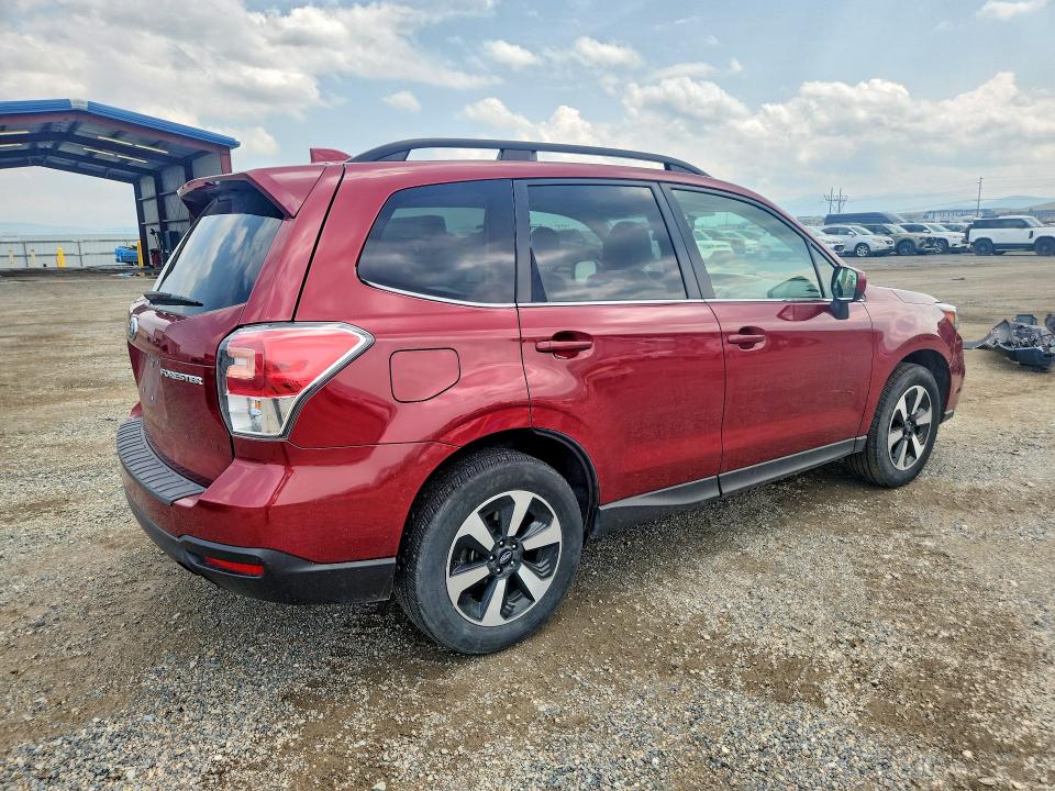 Photo 3 from auction – 2018 SUBARU FORESTER with VIN JF2SJAJC7JH527493