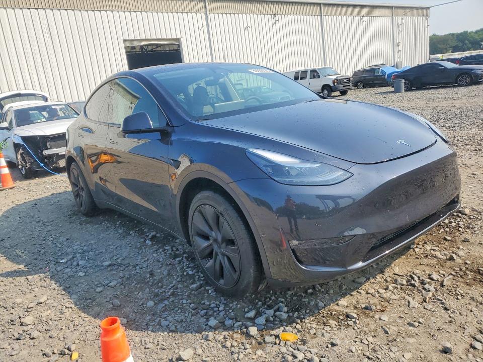 Photo 4 from auction – 2024 TESLA MODEL Y with VIN 7SAYGAEE0RF111805
