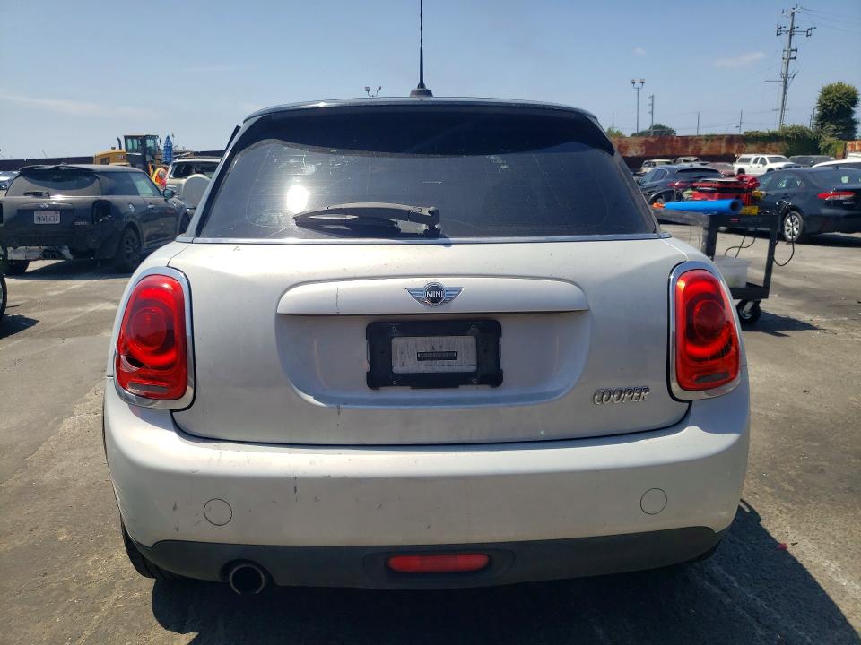 Photo 6 from auction – 2015 MINI COOPER with VIN WMWXS5C50FT828499