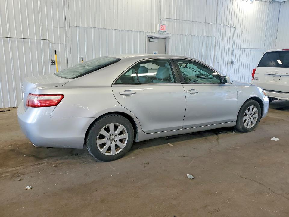 Photo 3 from auction – 2007 TOYOTA CAMRY with VIN JTNBK46KX73016679