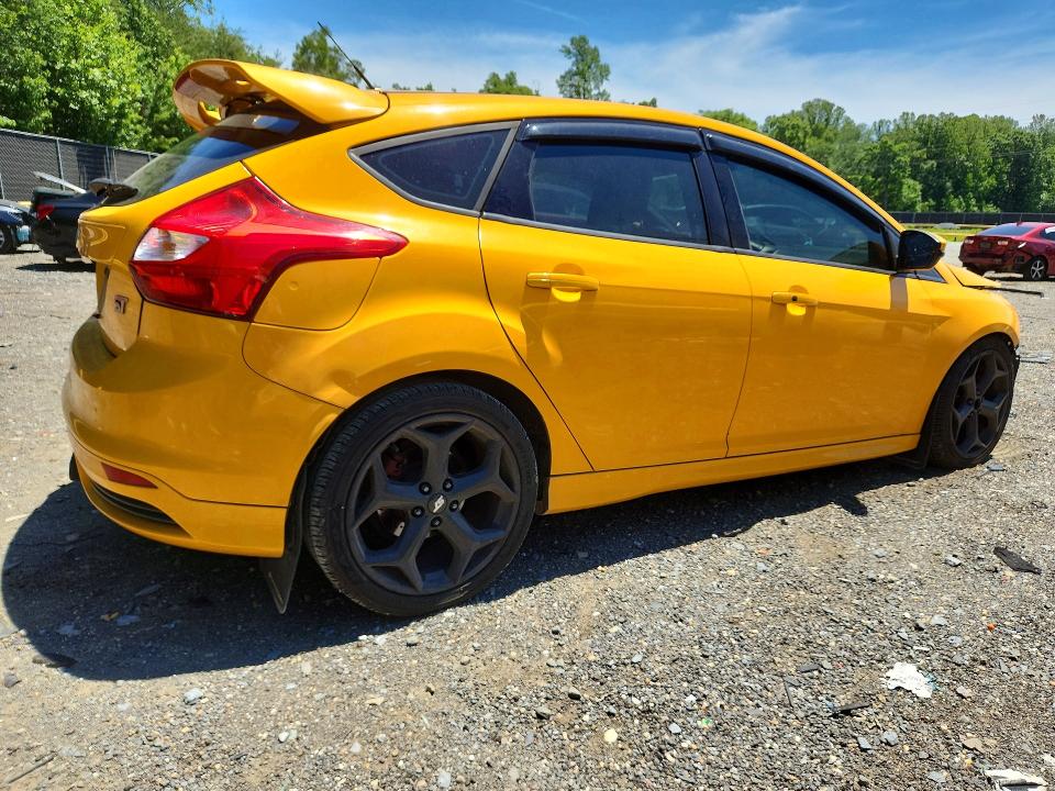 Photo 3 from auction – 2013 FORD FOCUS with VIN 1FADP3L90DL201836