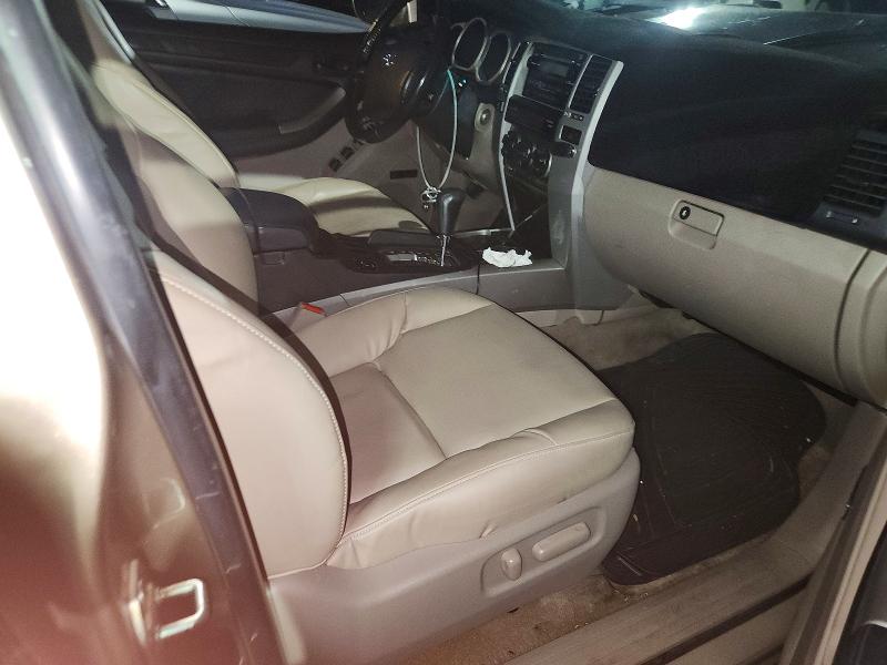 Photo 13 from auction – 2005 TOYOTA 4RUNNER with VIN JTEZT17R458007353