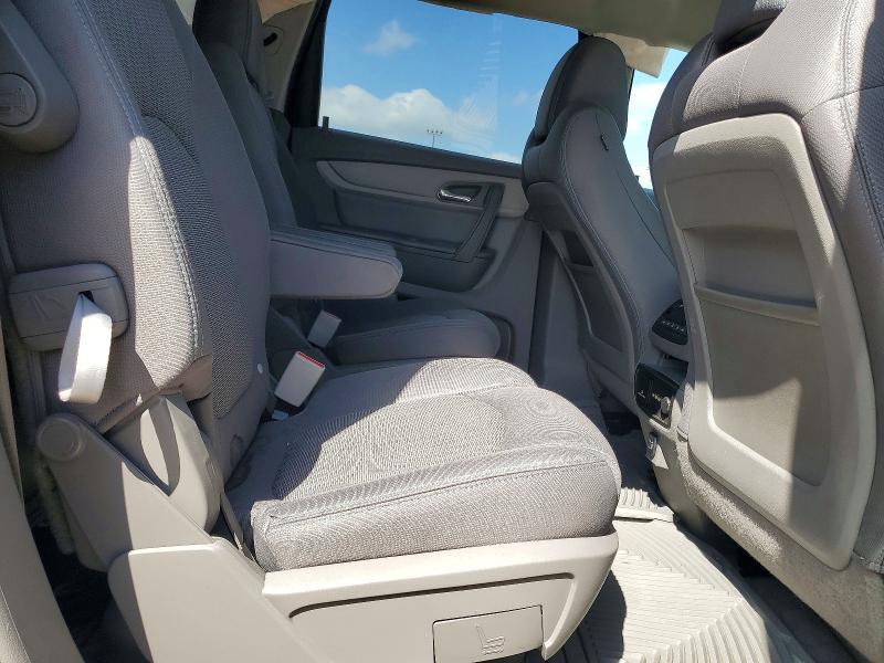Photo 11 from auction – 2017 CHEVROLET TRAVERSE with VIN 1GNKRGKD5HJ130473