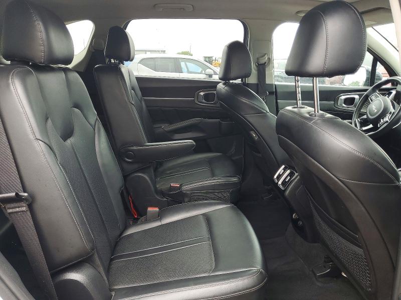 Photo 11 from auction – 2022 KIA SORENTO with VIN 5XYRKDLF5NG110696