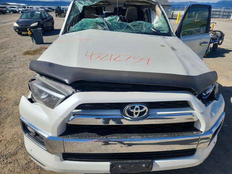 Photo 11 from auction – 2015 TOYOTA 4RUNNER with VIN JTEBU5JR1F5224750