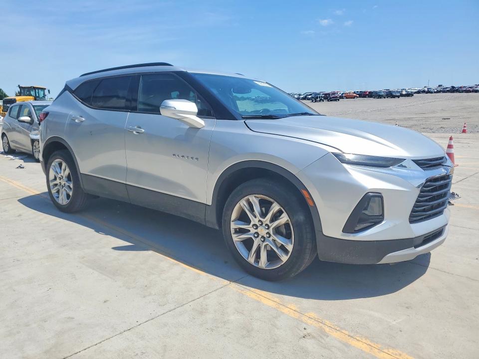 Photo 4 from auction – 2020 CHEVROLET BLAZER with VIN 3GNKBDR46LS651847