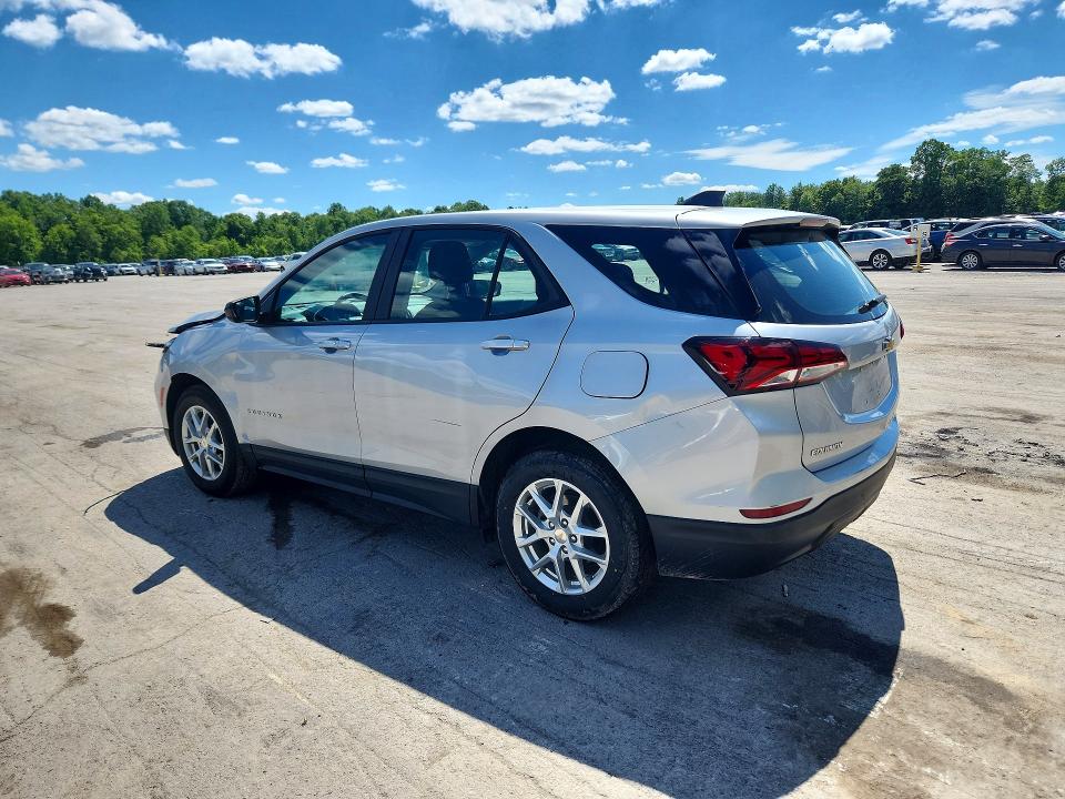 Photo 2 from auction – 2022 CHEVROLET EQUINOX with VIN 2GNAXHEV0N6128814