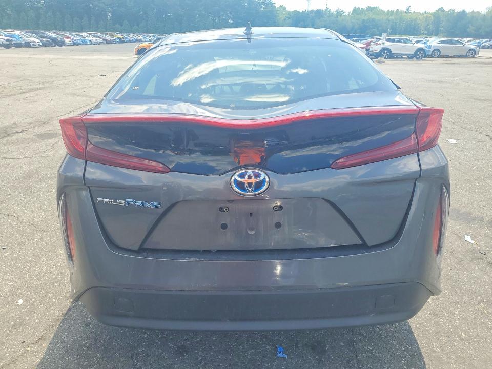 Photo 6 from auction – 2017 TOYOTA PRIUS PRIME with VIN JTDKARFP4H3002522