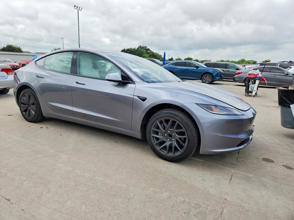 Photo 4 from auction – 2025 TESLA MODEL 3 with VIN 5YJ3E1EA5SF904274
