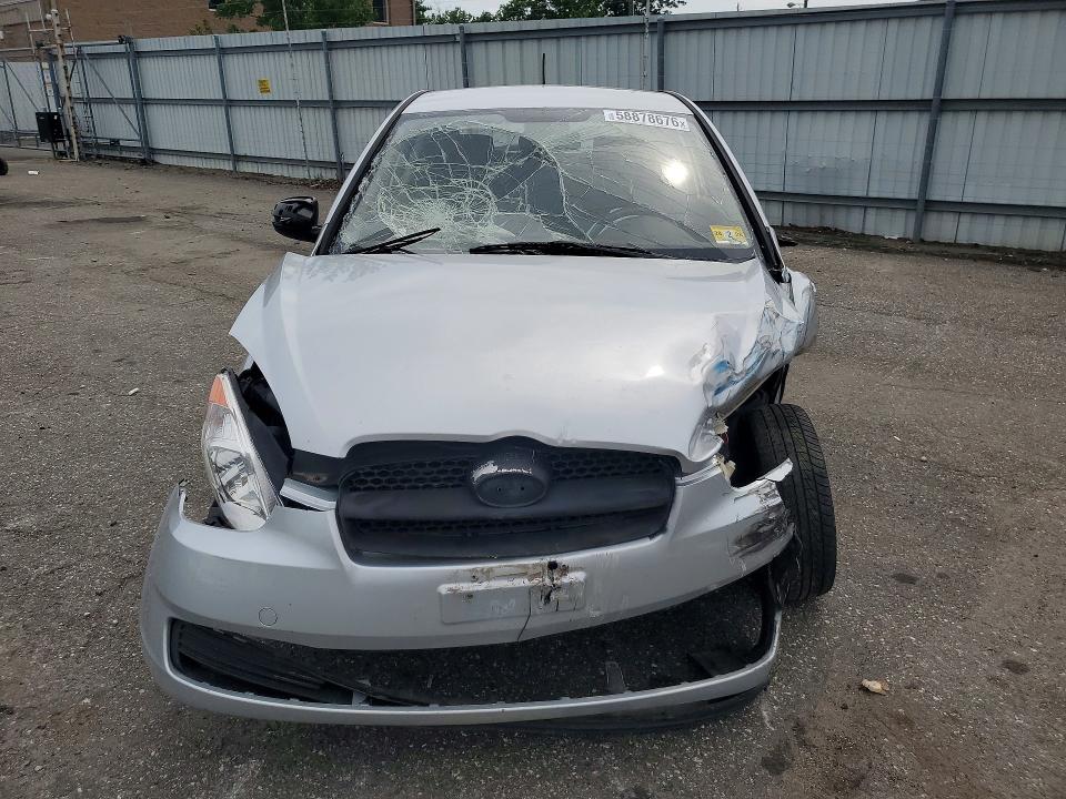 Photo 5 from auction – 2011 HYUNDAI ACCENT with VIN KMHCM3AC2BU187227