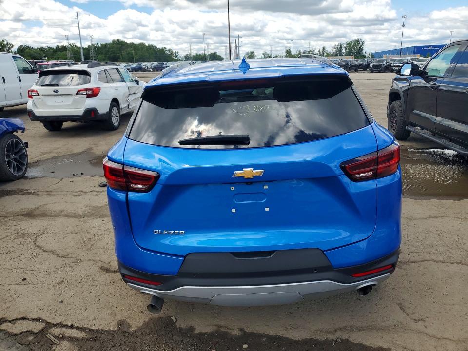 Photo 6 from auction – 2025 CHEVROLET BLAZER with VIN 3GNKBCR47SS177142