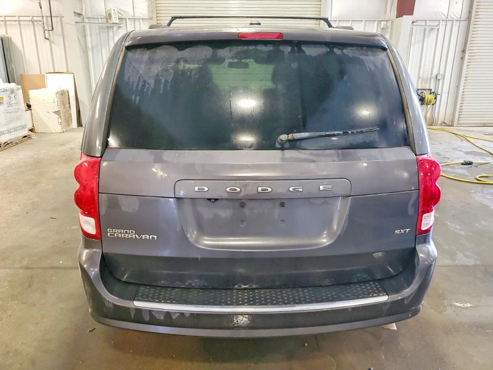 Photo 6 from auction – 2016 DODGE GRAND CARAVAN with VIN 2C4RDGCG2GR279206