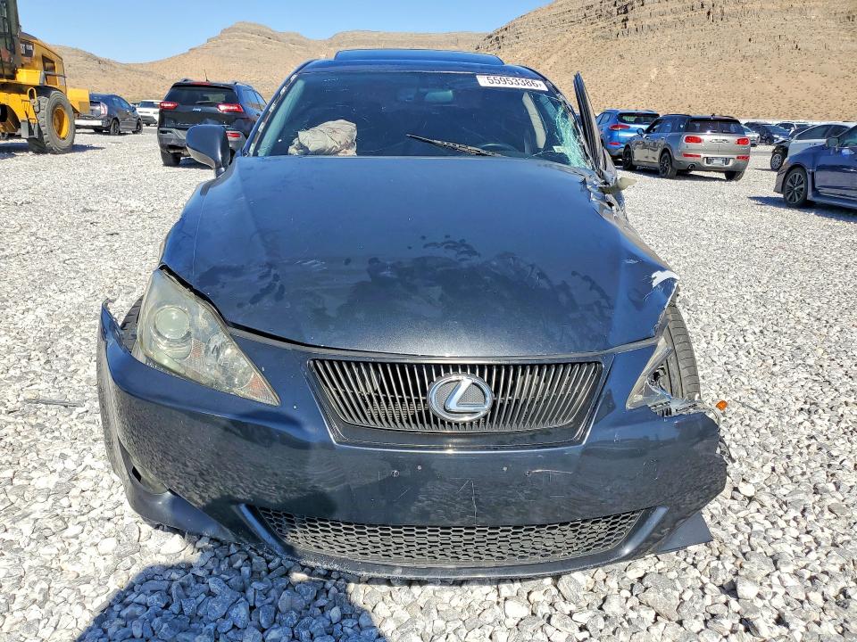Photo 5 from auction – 2007 LEXUS IS with VIN JTHBK262272027477