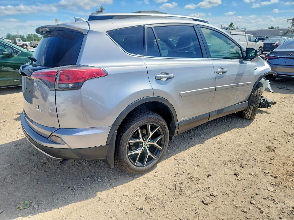 Photo 3 from auction – 2017 TOYOTA RAV4 HV with VIN JTMJJREV0HD077675