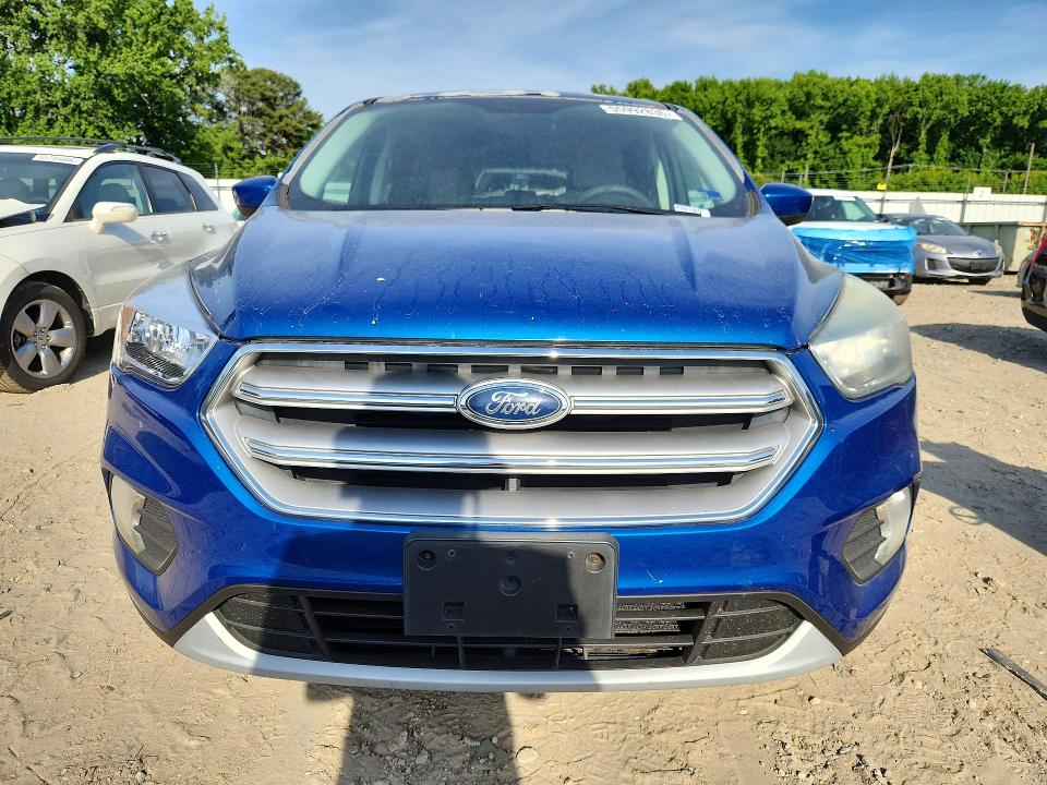 Photo 5 from auction – 2017 FORD ESCAPE with VIN 1FMCU0GDXHUB96894