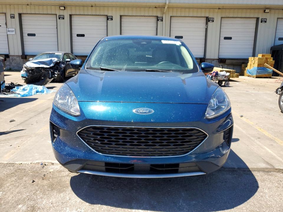 Photo 5 from auction – 2020 FORD ESCAPE with VIN 1FMCU0G68LUC44841