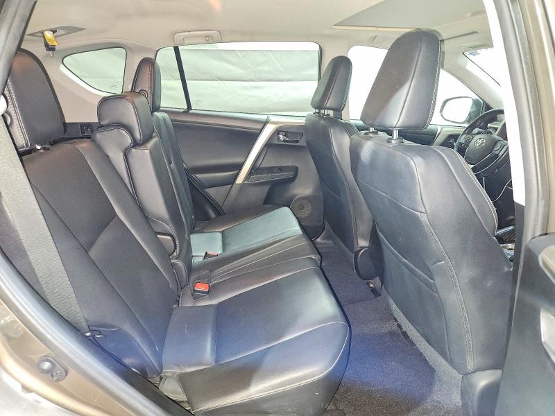 Foto 11 de la subasta – 2015 TOYOTA RAV4 con VIN 2T3DFREV3FW267534