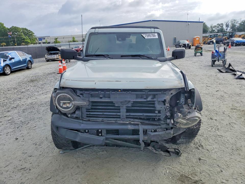 Photo 5 from auction – 2022 FORD BRONCO with VIN 1FMDE5DH1NLB63953