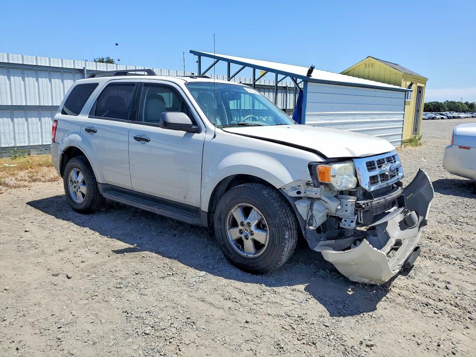 Photo 4 from auction – 2012 FORD ESCAPE with VIN 1FMCU0D75CKC45972