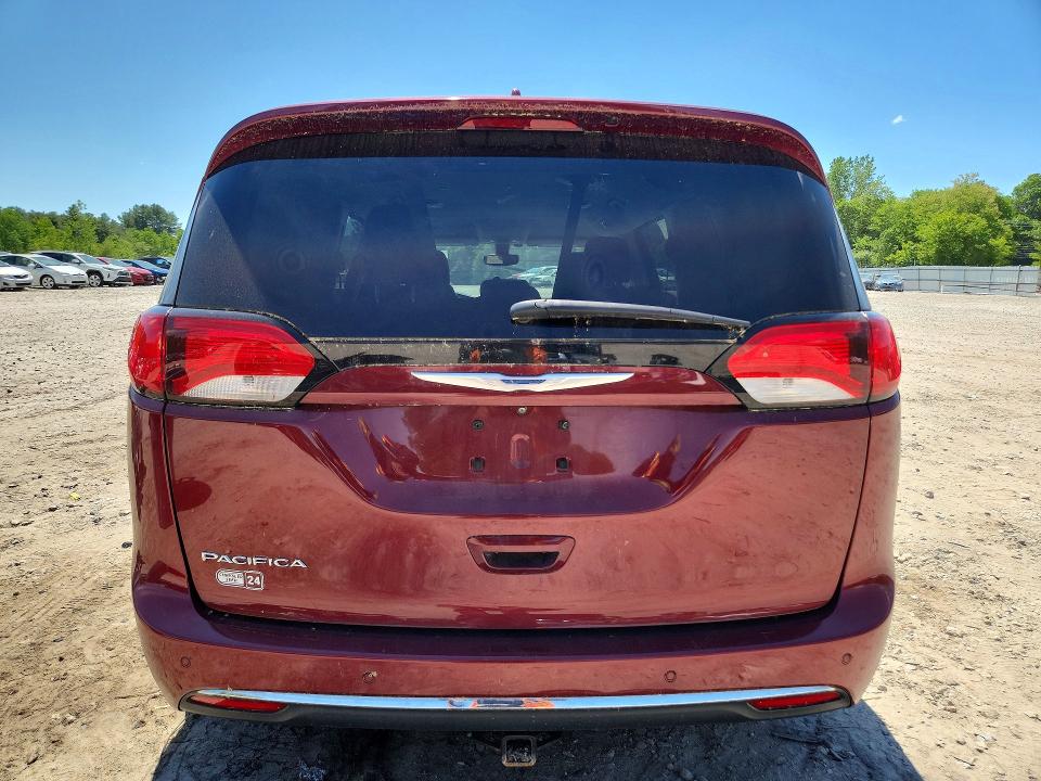 Photo 6 from auction – 2018 CHRYSLER PACIFICA with VIN 2C4RC1EGXJR121538
