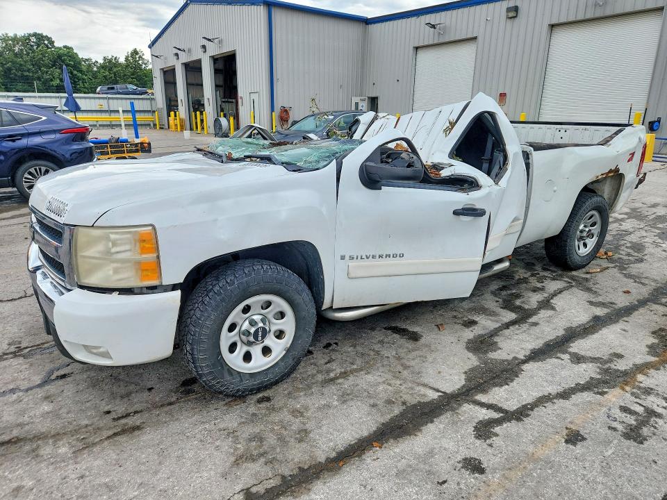 2008 CHEVROLET SILVERADO - Търг №58038606