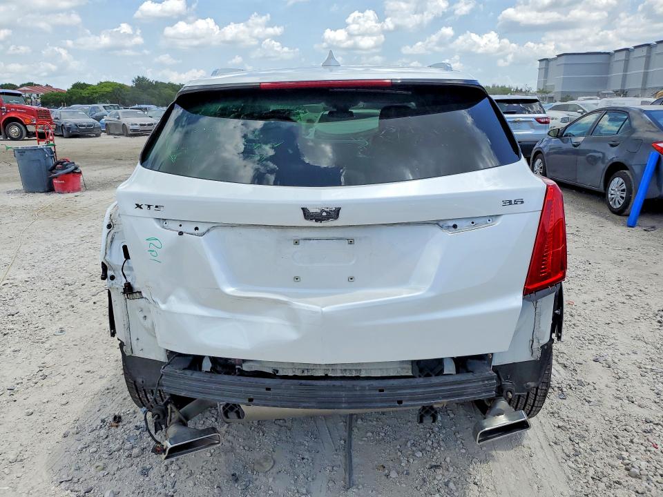 Photo 6 from auction – 2018 CADILLAC XT5 with VIN 1GYKNERS8JZ140347