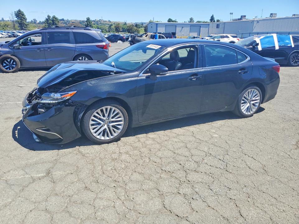 LEXUS ES 2017 с VIN 58ABK1GG7HU069708 - Фото с аукциона