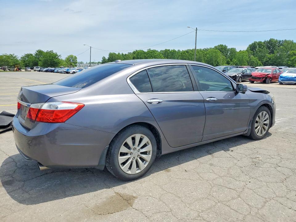 Photo 3 from auction – 2014 HONDA ACCORD with VIN 1HGCR2F87EA137838