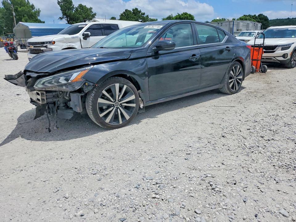 NISSAN ALTIMA 2020 with VIN 1N4BL4CVXLN322172 - Photo from auction